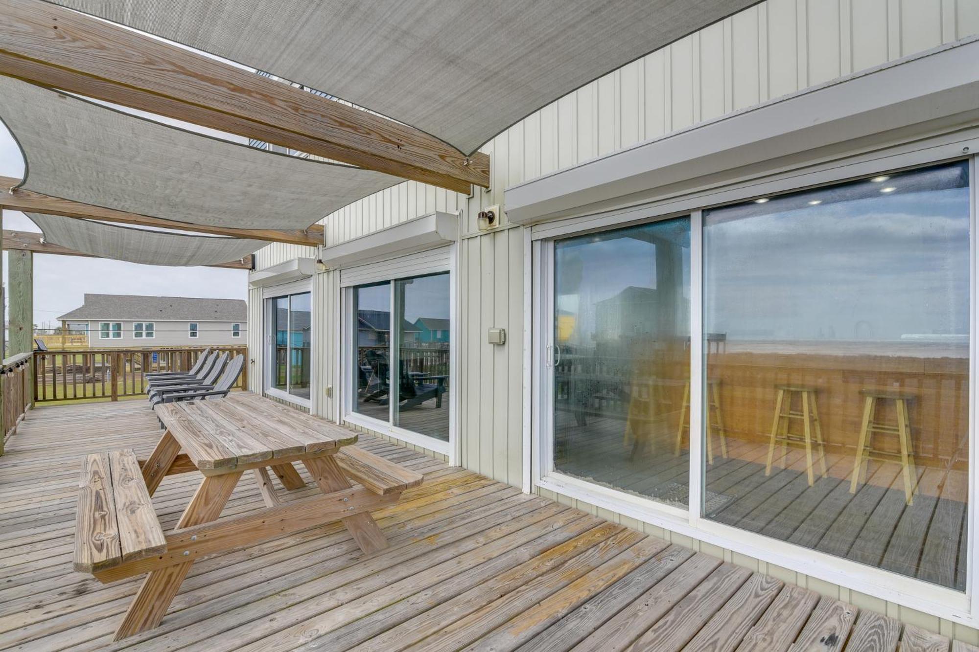Ocean-view Surfside With Boardwalk To Beach! Сasa de vacaciones